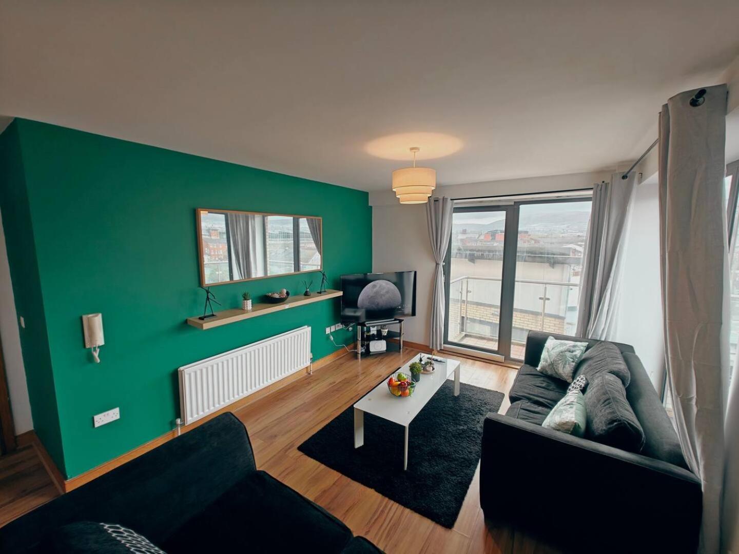 2Br Mountain View City Centre بلفاست المظهر الخارجي الصورة