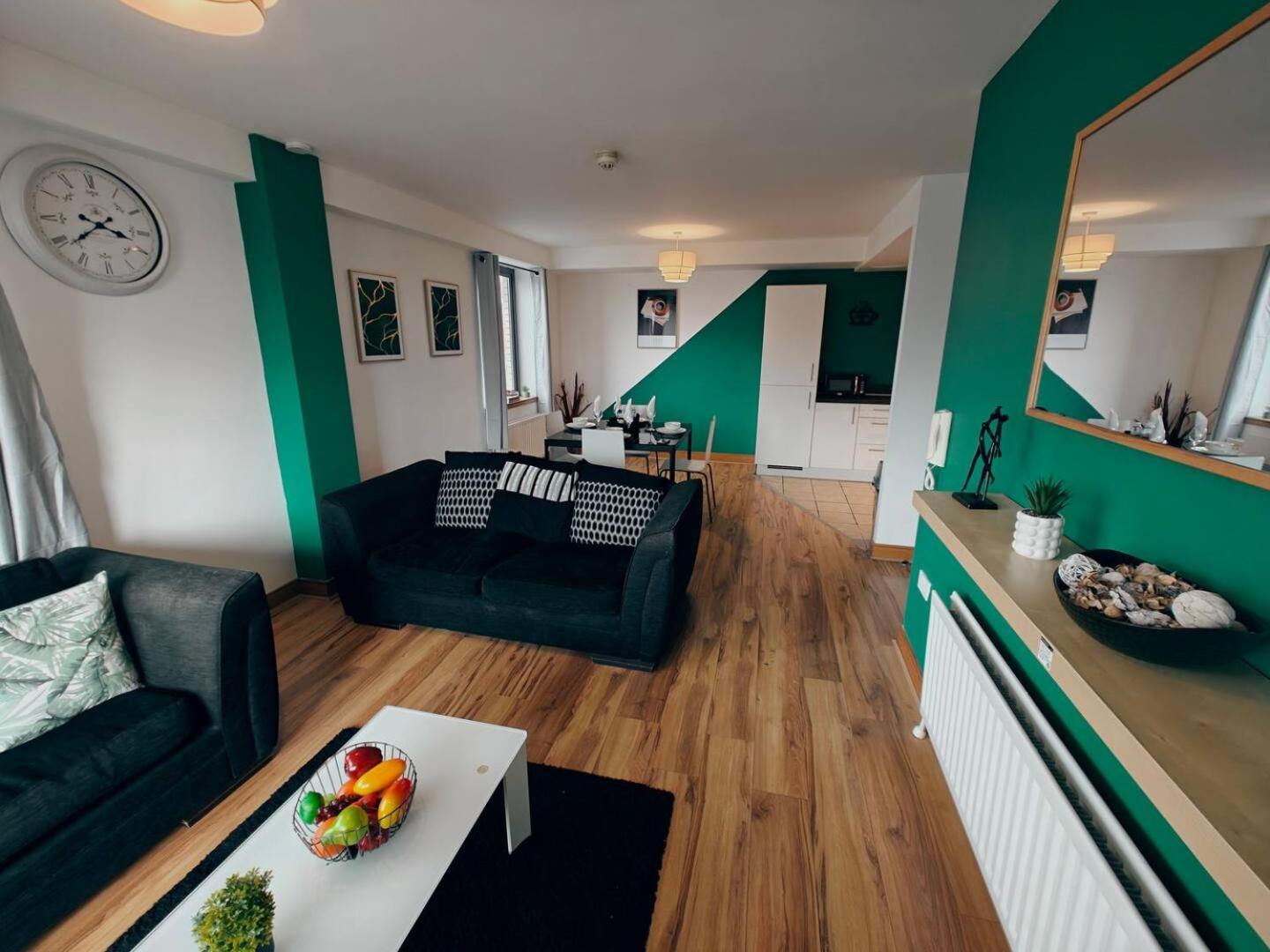 2Br Mountain View City Centre بلفاست المظهر الخارجي الصورة