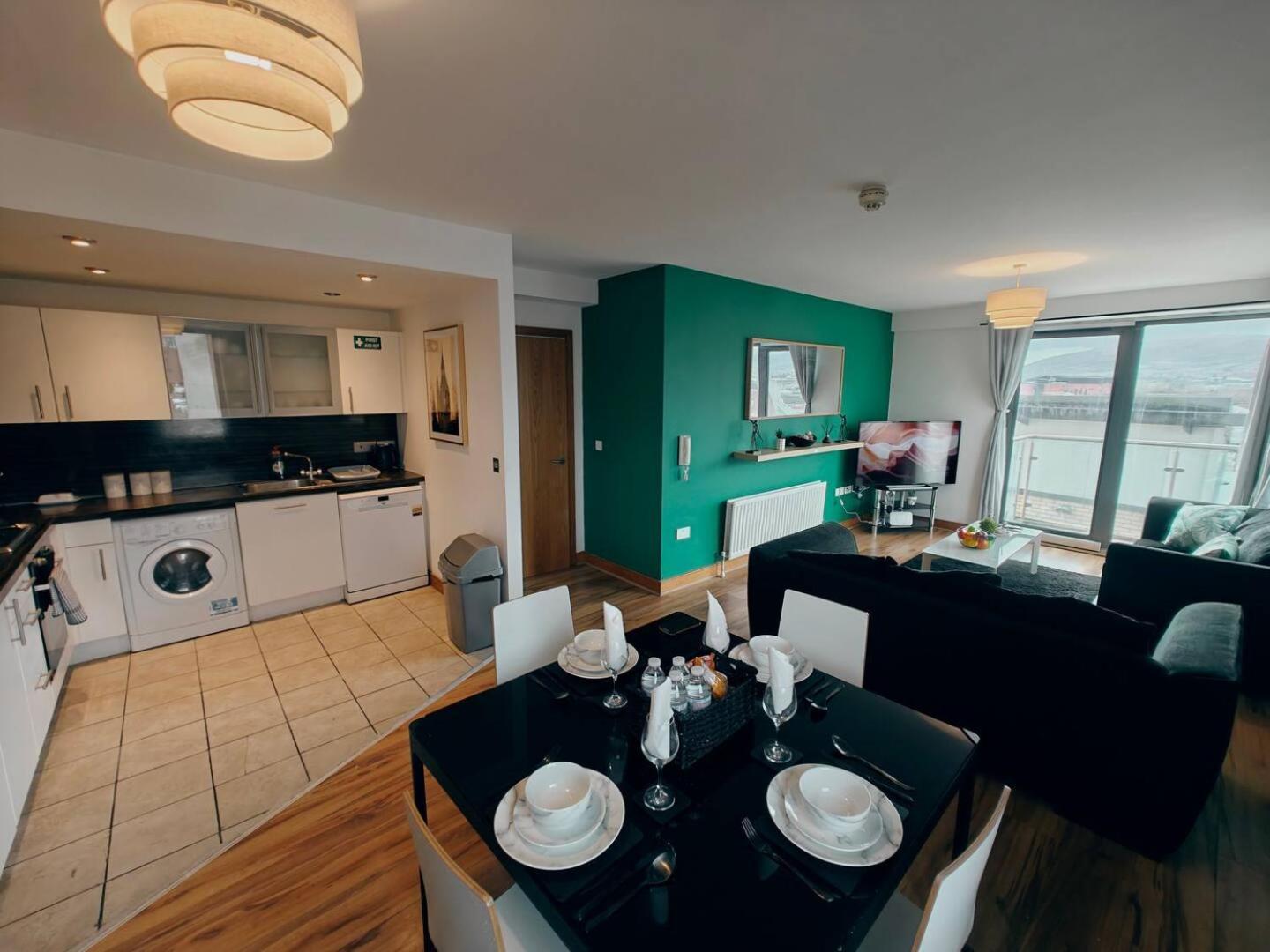 2Br Mountain View City Centre بلفاست المظهر الخارجي الصورة
